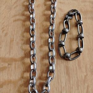 Woman's Silver Tone Chain and Bracelet Set